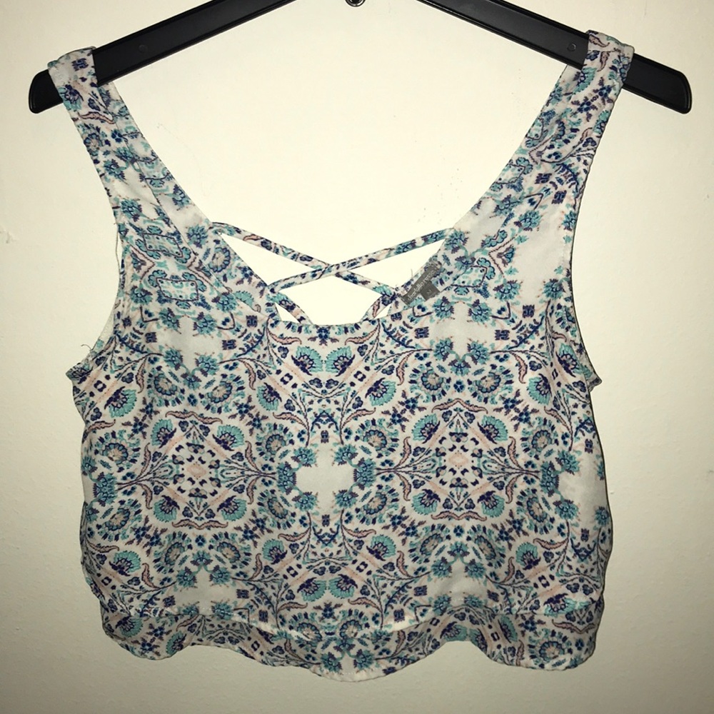 Floral white and blue cropped top